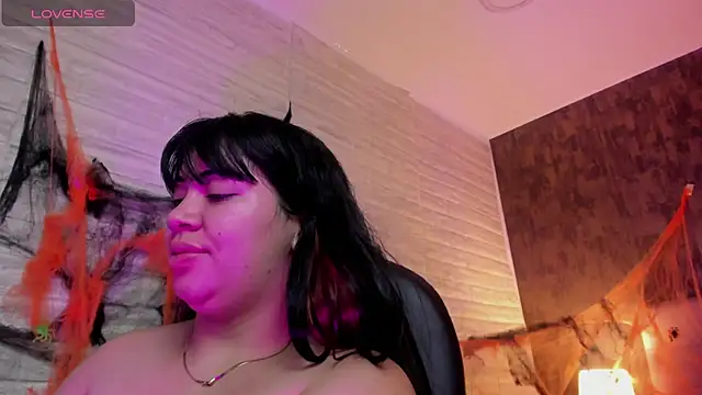 Snapshot of alice__tylor chatting on October 25, 2025, 9:52 am alice tylor online show from October 25, 2025, 9:52 am