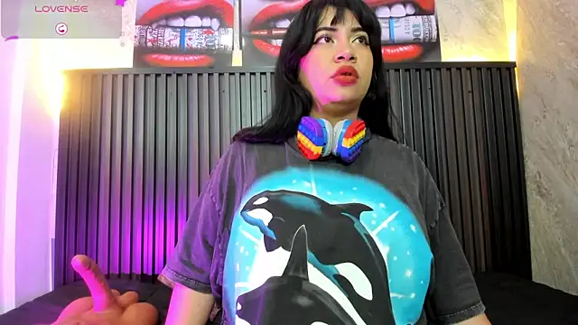 Snapshot of alice__tylor chatting on September 19, 2025, 7:18 pm alice tylor online show from September 19, 2025, 7:18 pm