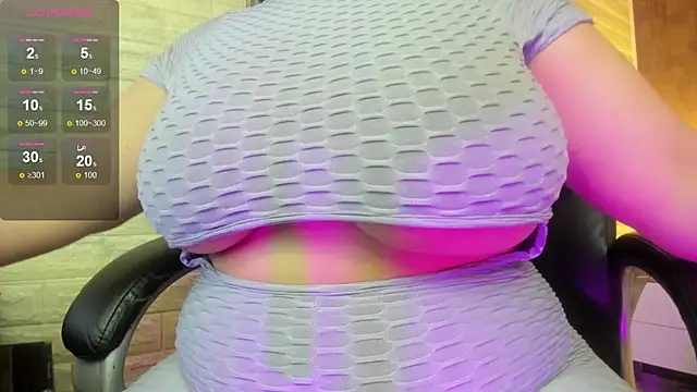 Snapshot of alice__tylor chatting on September 16, 2025, 10:16 am alice tylor online show from September 16, 2025, 10:16 am