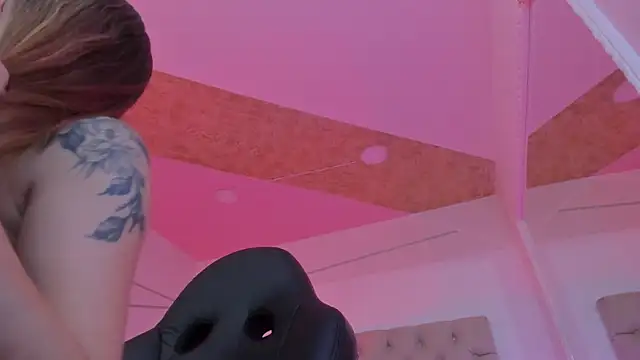 Snapshot of PandoraRider chatting on February 23, 2026, 2:28 pm PandoraRider online show from February 23, 2026, 2:28 pm