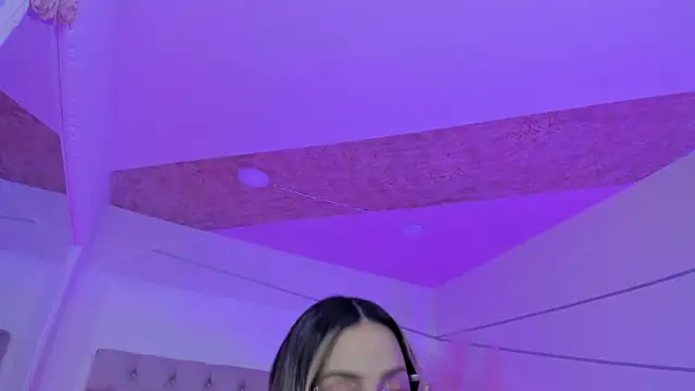 Snapshot of PandoraRider chatting on January 6, 2026, 3:38 pm PandoraRider online show from January 6, 2026, 3:38 pm