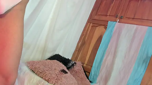 Itsme Daniela online show from February 12, 2026, 3:56 pm