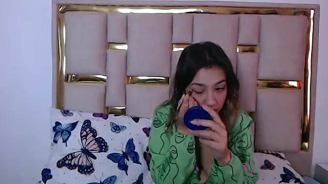 Snapshot of nina_carther chatting on November 11, 2025, 11:16 am nina carther online show from November 11, 2025, 11:16 am