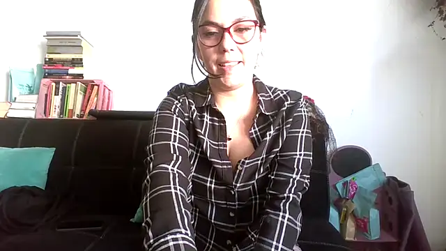 Tiramisu89 online show from October 29, 2025, 6:07 pm