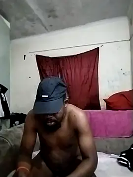 Snapshot of Polygamist chatting on September 12, 2025, 12:44 am Polygamist online show from September 12, 2025, 12:44 am