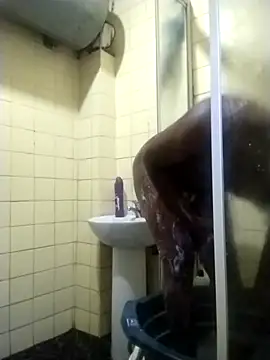 Snapshot of Polygamist chatting on November 21, 2025, 5:39 am Polygamist online show from November 21, 2025, 5:39 am