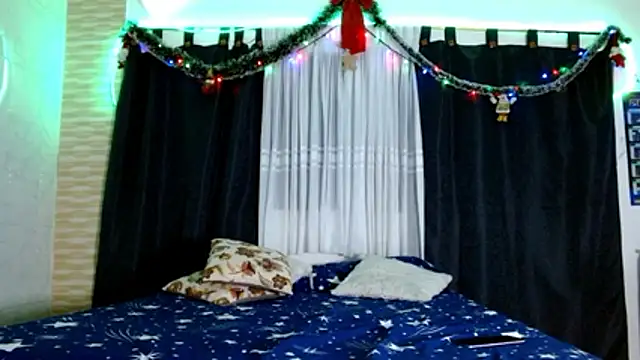 Snapshot of smithdara chatting on December 16, 2025, 9:52 pm smithdara online show from December 16, 2025, 9:52 pm