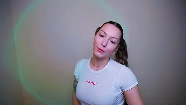 VanessaMay  online show from December 25, 2024, 7:57 am