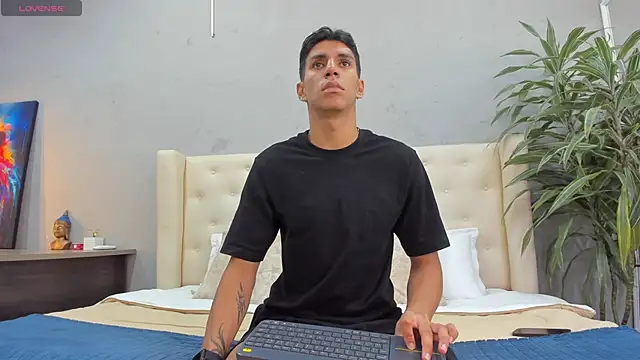 kieran derek online show from October 9, 2025, 3:29 am