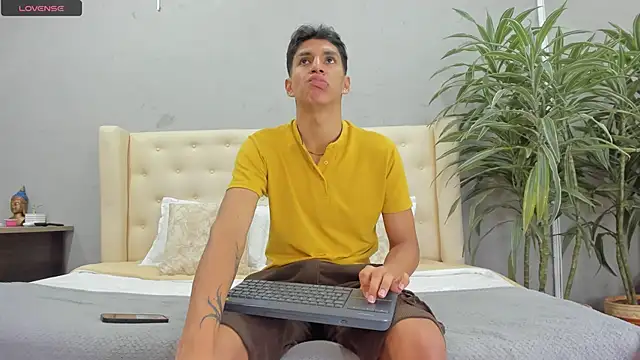 kieran derek online show from September 12, 2025, 3:06 am