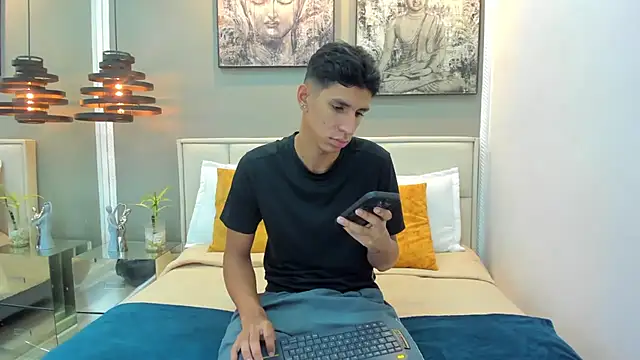 kieran derek online show from November 11, 2025, 3:34 am