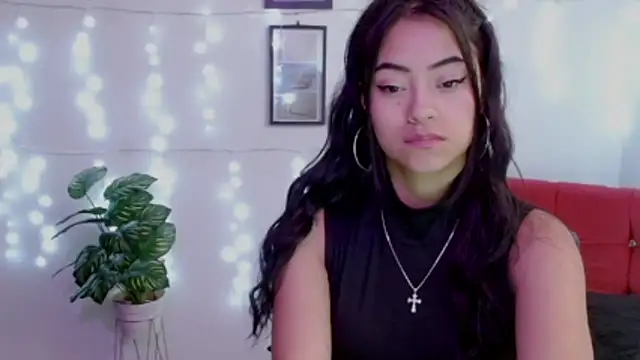 NatalyEscobar lx online show from May 13, 2026, 7:10 pm