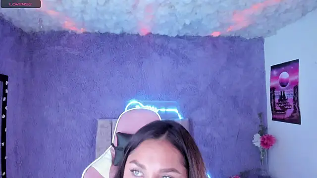 Snapshot of Diosa-afrodita chatting on March 3, 2025, 2:39 pm Diosa-afrodita online show from March 3, 2025, 2:39 pm