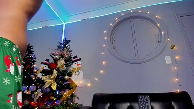 Snapshot of Boysweet_boys chatting on December 13, 2024, 9:09 pm Boysweet boys online show from December 13, 2024, 9:09 pm