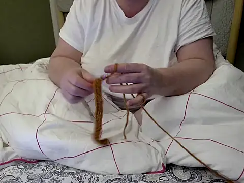 Snapshot of MarthaBriest chatting on October 22, 2025, 2:22 am MarthaBriest online show from October 22, 2025, 2:22 am