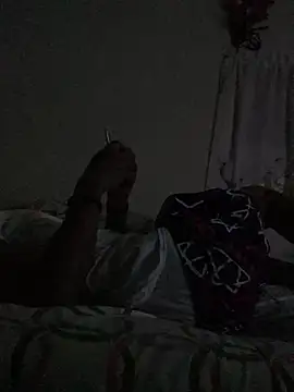 Johnras121 online show from April 18, 2026, 4:15 am