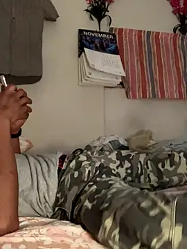 Snapshot of Johnras121 chatting on November 28, 2025, 12:22 am Johnras121 online show from November 28, 2025, 12:22 am