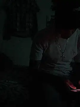 Snapshot of Johnras121 chatting on December 18, 2025, 1:00 am Johnras121 online show from December 18, 2025, 1:00 am