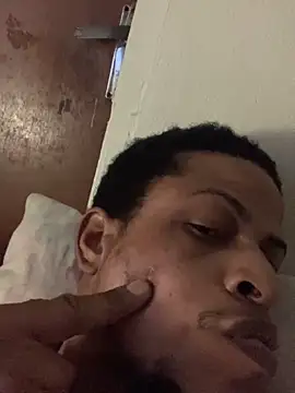 Snapshot of Johnras121 chatting on November 18, 2025, 1:54 am Johnras121 online show from November 18, 2025, 1:54 am