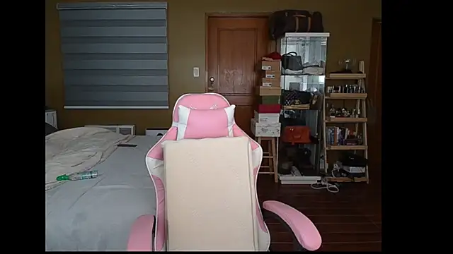 aya saki online show from January 19, 2025, 2:28 pm