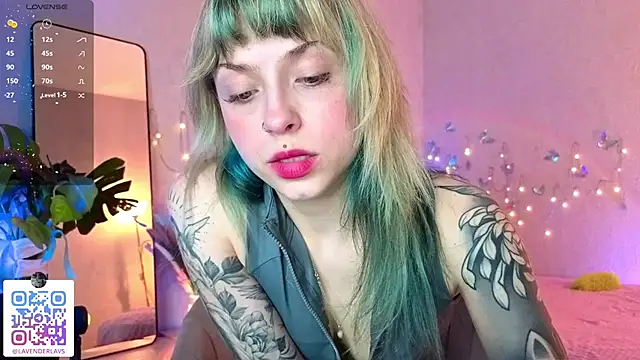 lavenderluxe online show from April 13, 2026, 6:34 pm