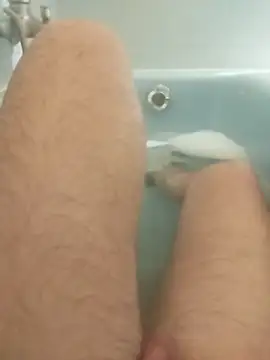 Snapshot of hexsmith96 chatting on February 19, 2025, 2:22 pm hexsmith96 online show from February 19, 2025, 2:22 pm