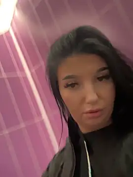 Tisha Busty online show from December 19, 2025, 12:51 pm