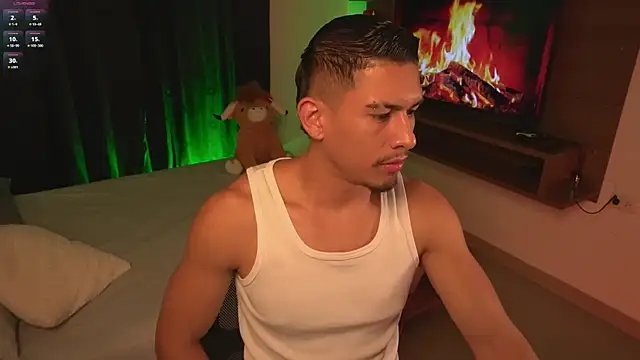 Aaronfox x online show from May 26, 2026, 11:25 pm