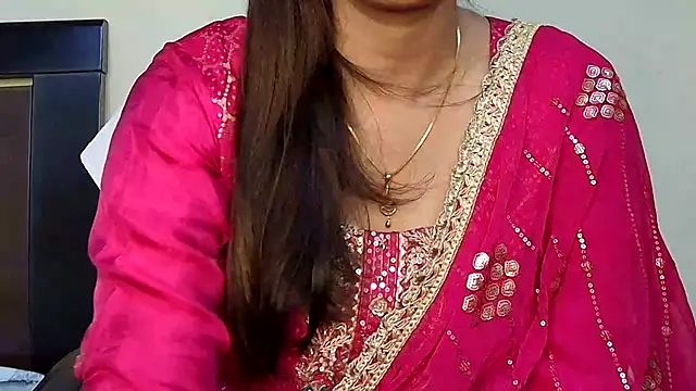 MIss-Naina online show from October 19, 2025, 7:55 am