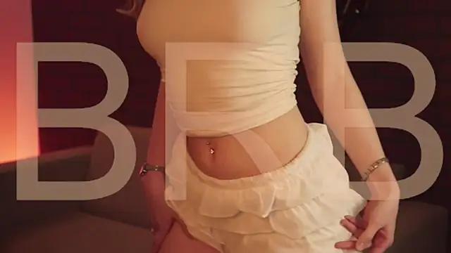 EllieCutes online show from December 16, 2025, 7:34 am