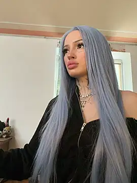 madelinexx online show from February 28, 2026, 12:38 pm