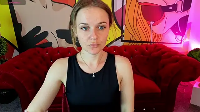 Snapshot of MaribelRiverr_ chatting on June 8, 2026, 5:41 am MaribelRiverr online show from June 8, 2026, 5:41 am