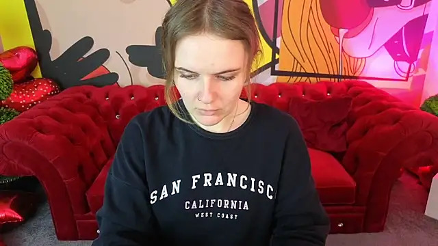 MaribelRiverr  online show from April 25, 2026, 5:43 am