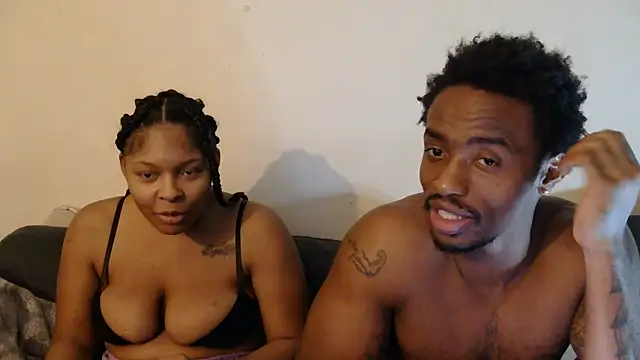 Snapshot of exotic__couple chatting on January 5, 2025, 3:22 am exotic  couple online show from January 5, 2025, 3:22 am