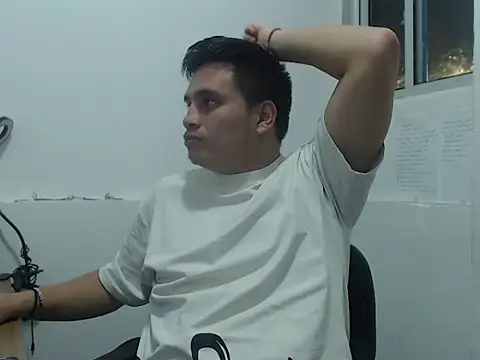 ahntony  69 online show from June 19, 2026, 5:02 am