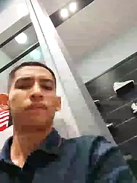 Snapshot of Juan_Vas chatting on December 11, 2024, 7:46 pm Juan Vas online show from December 11, 2024, 7:46 pm