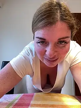 Snapshot of Lombada chatting on February 1, 2026, 8:56 am Lombada online show from February 1, 2026, 8:56 am