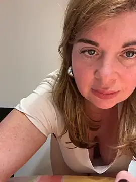 Snapshot of Lombada chatting on February 20, 2026, 6:37 am Lombada online show from February 20, 2026, 6:37 am