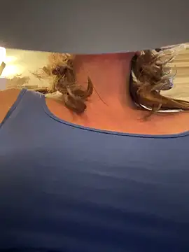 Snapshot of Lombada chatting on December 14, 2025, 3:28 pm Lombada online show from December 14, 2025, 3:28 pm