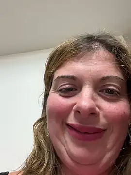 Snapshot of Lombada chatting on November 22, 2025, 9:24 pm Lombada online show from November 22, 2025, 9:24 pm