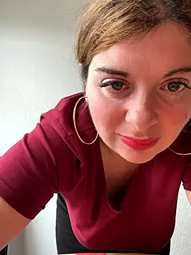 Snapshot of Lombada chatting on February 15, 2026, 10:03 am Lombada online show from February 15, 2026, 10:03 am