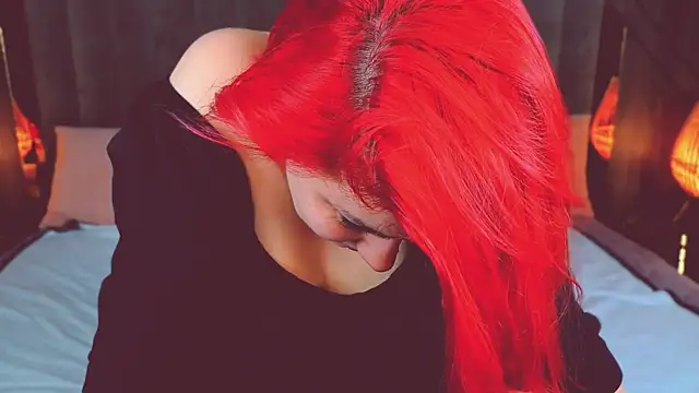 Snapshot of BettyDark chatting on January 12, 2026, 10:58 pm BettyDark online show from January 12, 2026, 10:58 pm