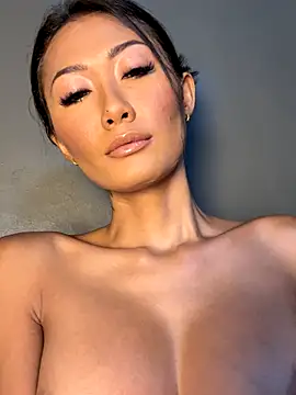 thai-dreamgirl online show from October 28, 2025, 11:36 pm