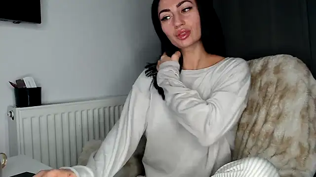 Snapshot of ElizabethAC chatting on December 1, 2025, 4:35 am ElizabethAC online show from December 1, 2025, 4:35 am