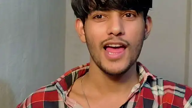 Snapshot of kingkartik7 chatting on November 10, 2025, 4:45 pm kingkartik7 online show from November 10, 2025, 4:45 pm