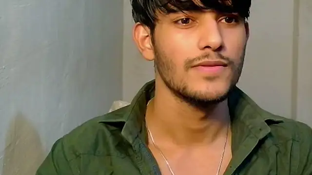 Snapshot of kingkartik7 chatting on November 13, 2025, 4:33 pm kingkartik7 online show from November 13, 2025, 4:33 pm