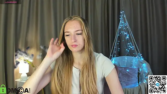 Snapshot of Stacy_River chatting on September 30, 2025, 7:47 am Stacy River online show from September 30, 2025, 7:47 am