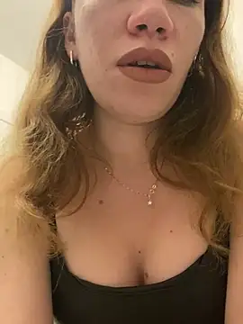 Snapshot of EvaRush chatting on December 15, 2024, 6:59 pm EvaRush online show from December 15, 2024, 6:59 pm