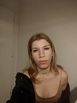 Snapshot of EvaRush chatting on January 9, 2026, 9:44 pm EvaRush online show from January 9, 2026, 9:44 pm