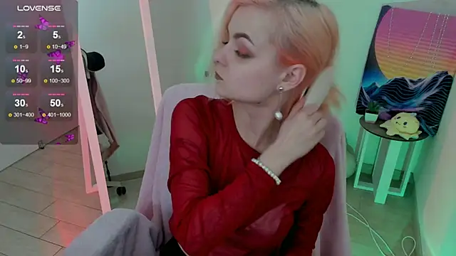 Fire Bestie online show from March 21, 2025, 1:45 pm